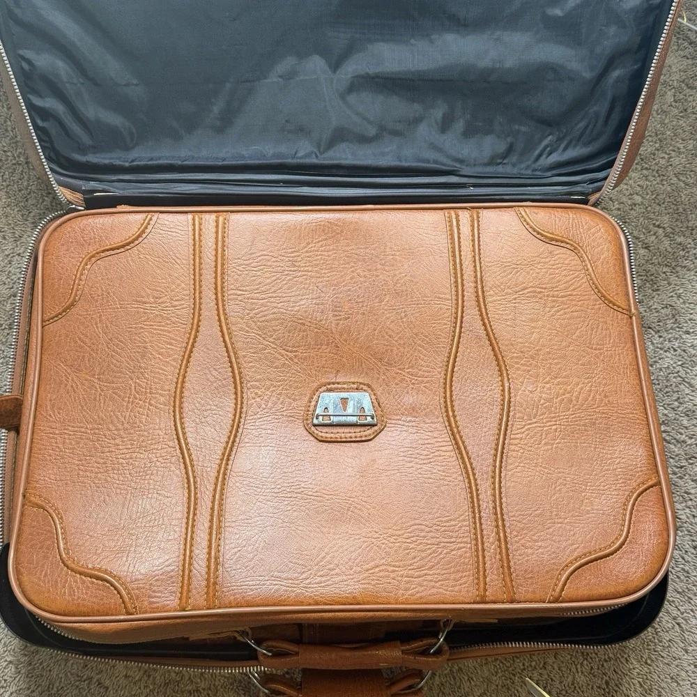 Vintage Monarch‎ Luggage 2 Pc Brown Faux Leather Suitcase Set w/ Wheels & Keys